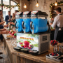 Machine à granita utilisée sur un comptoir pour servir des boissons fraîches